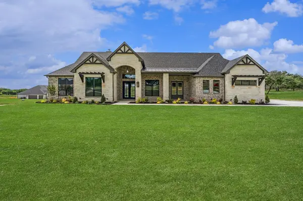 1027 Estancia Boulevard, Weatherford, TX 76088