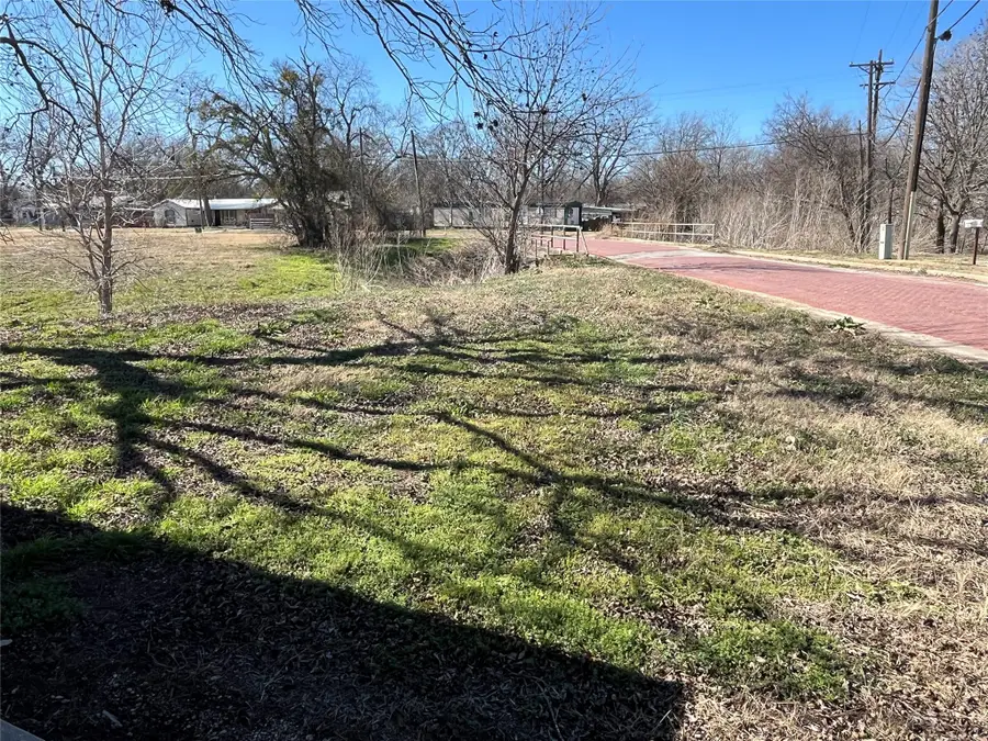 109 W Oneil Street, Dublin, TX 76446 - Image #3