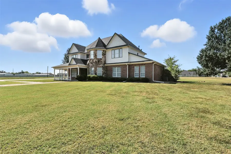 902 Booker Street, Sulphur Springs, TX 75482 - Image #2