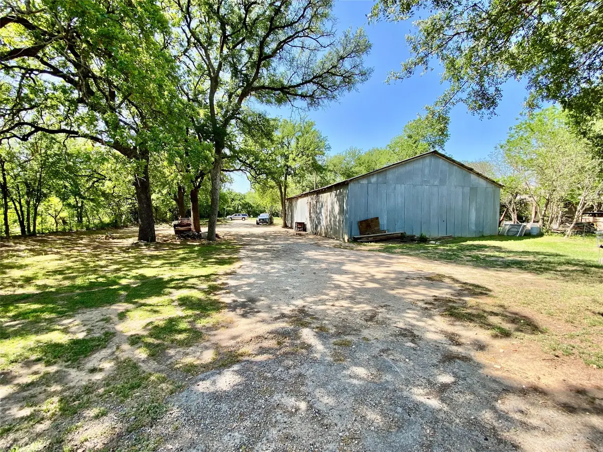 300 NW 12th Street, Mineral Wells, TX 76067 - Image #1