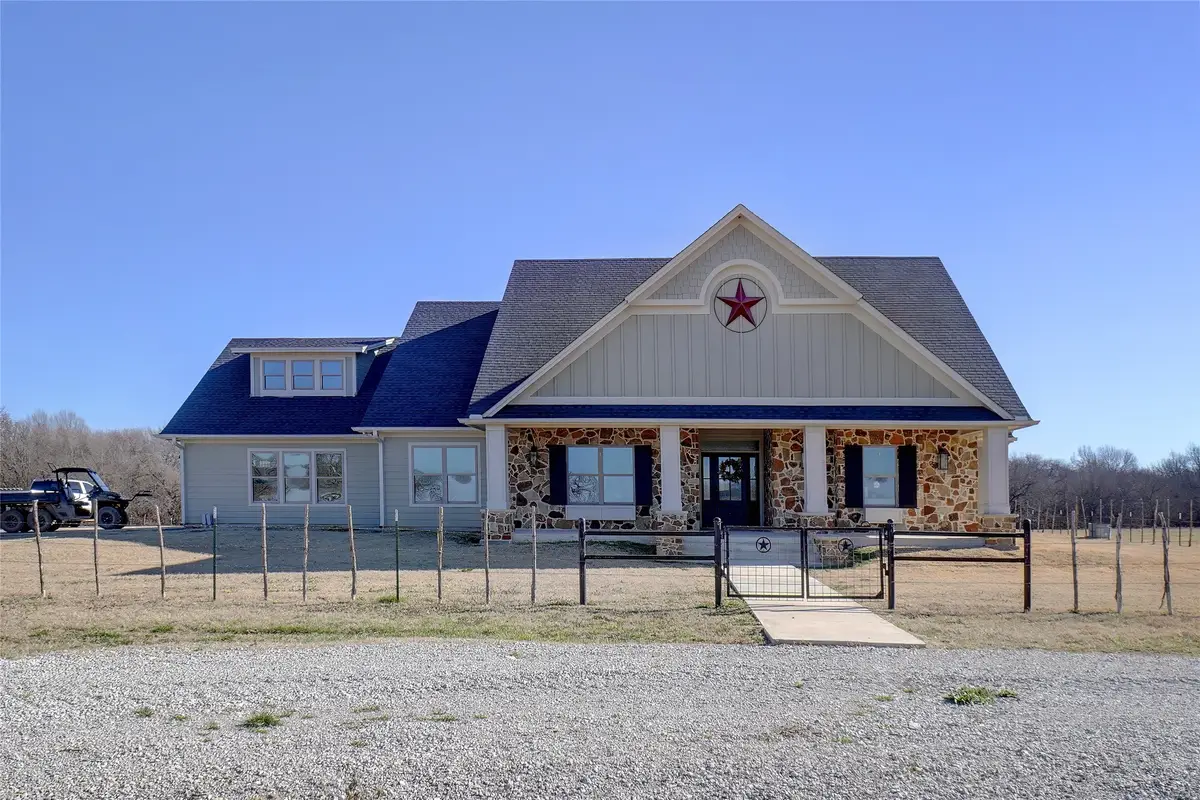 611 Cr 3214, Bridgeport, TX 76426 - Image #1