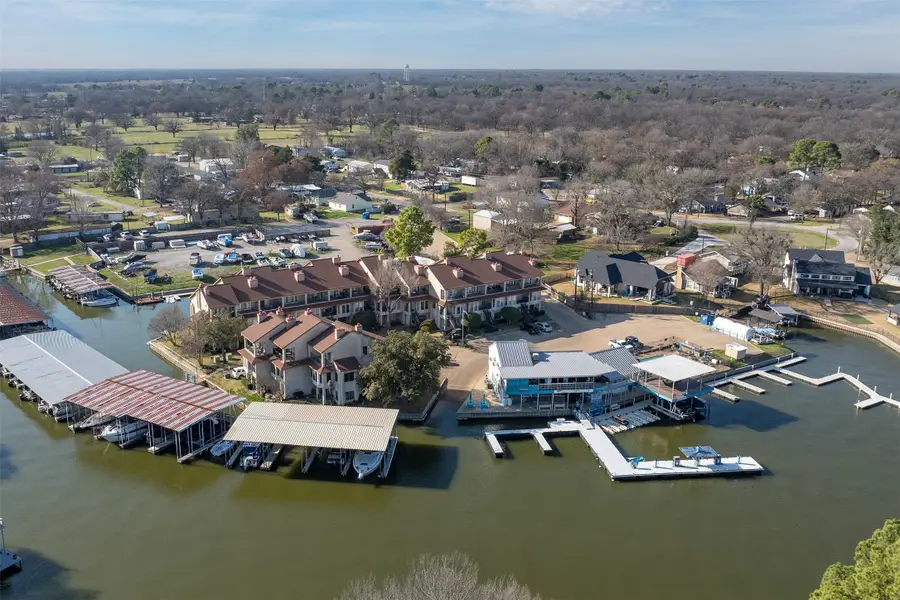 1933 Island Circle #B209, Tool, TX 75143 - Image #3