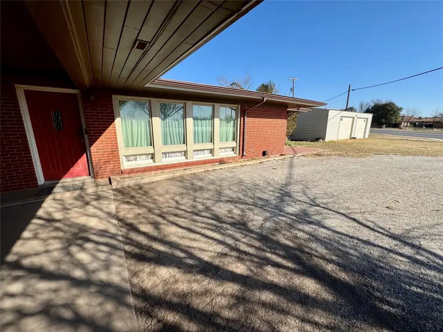 1150 W Lake Drive, Hamlin, TX 79520 - Image #3