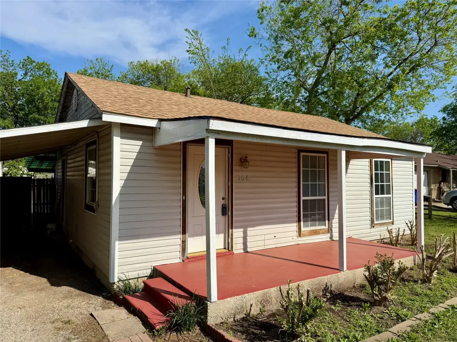 304 Lockwood Street, White Settlement, TX 76108 - Image #2
