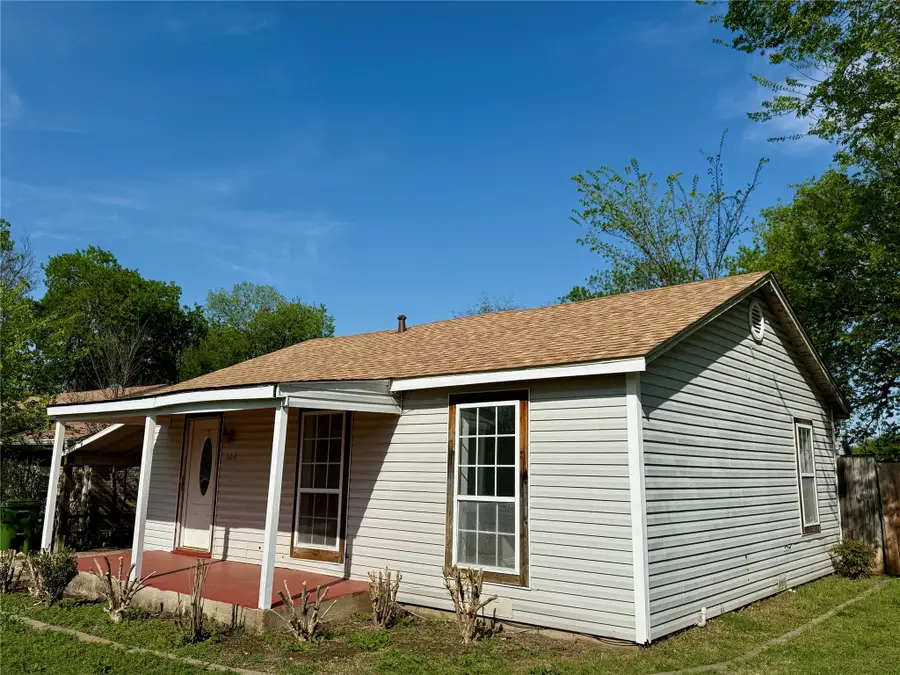 304 Lockwood Street, White Settlement, TX 76108 - Image #3