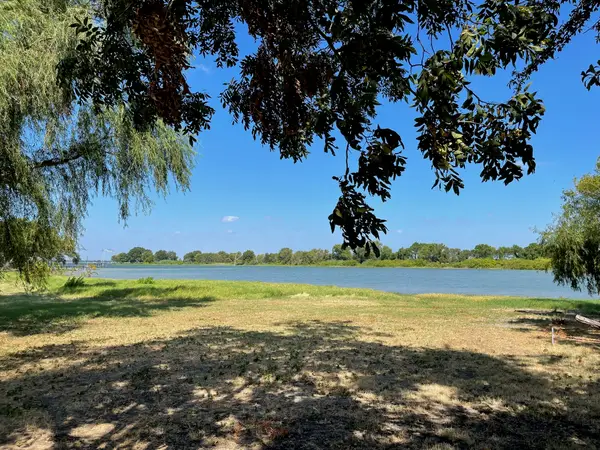 5078 Waterfront Road, Kerens, TX 75144