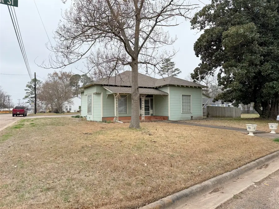 404 E Cedar Street, Winnsboro, TX 75494 - Image #2
