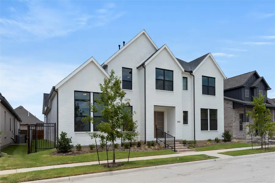 9721 Dahlia Boulevard, Mesquite, TX 75126 - Image #3