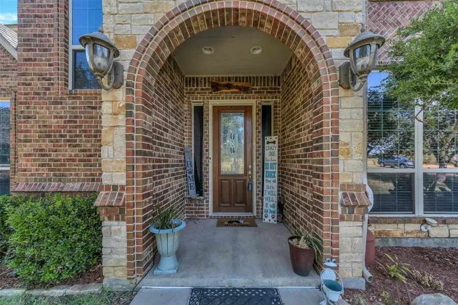 673 E Canyon Creek Lane, Weatherford, TX 76087 - Image #2