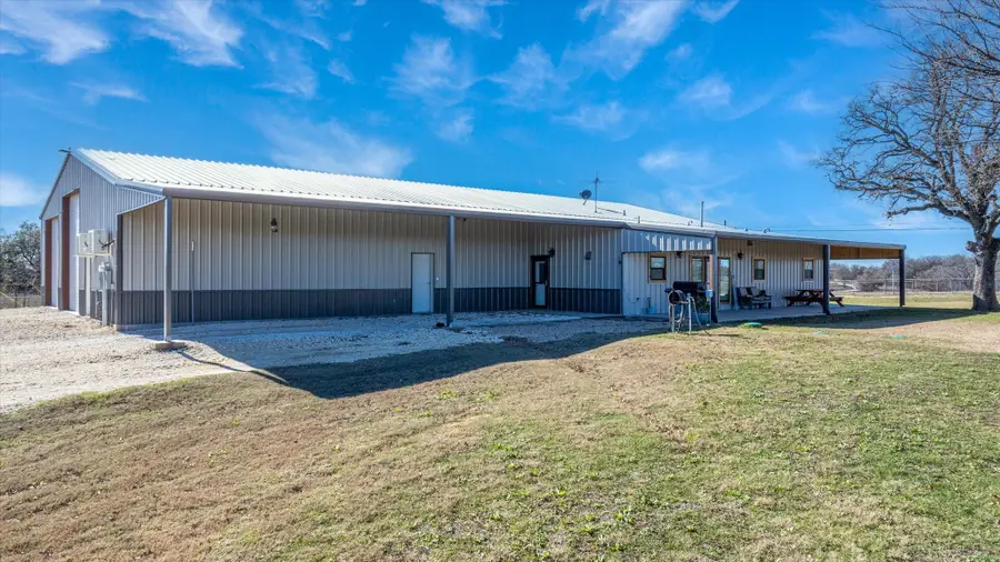 7703 Prairie Creek Lane, Tolar, TX 76476 - Image #2