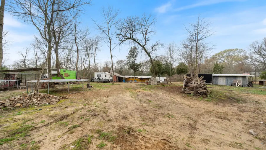 9428 Rolling Acres Road, Tool, TX 75143 - Image #2