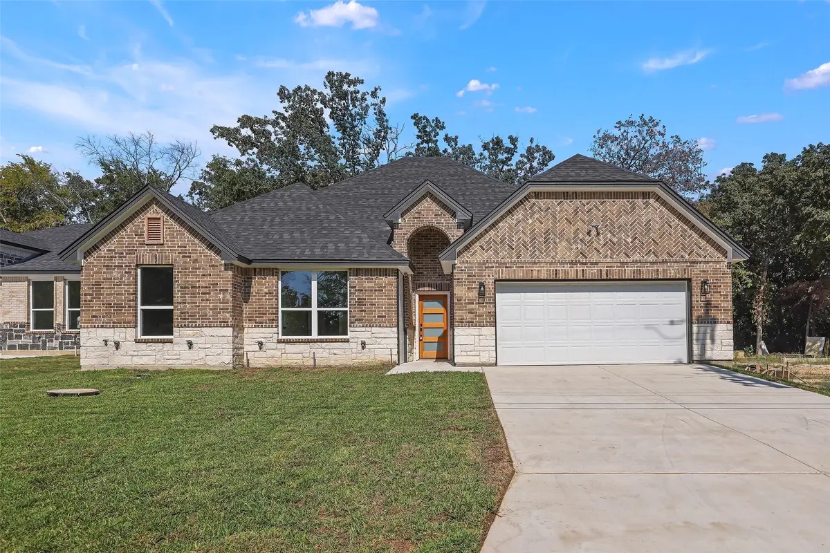 11298 Cedar Drive, Mabank, TX 75156 - Image #1