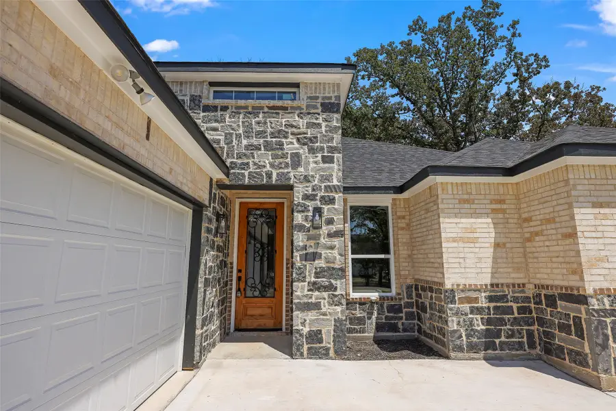 11300 Cedar Drive, Mabank, TX 75156 - Image #2