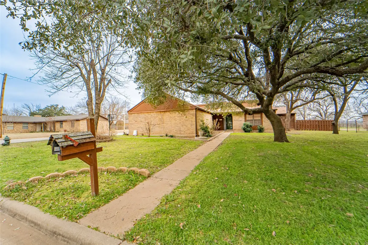 2601 Sha Lane, Breckenridge, TX 76424 - Image #1