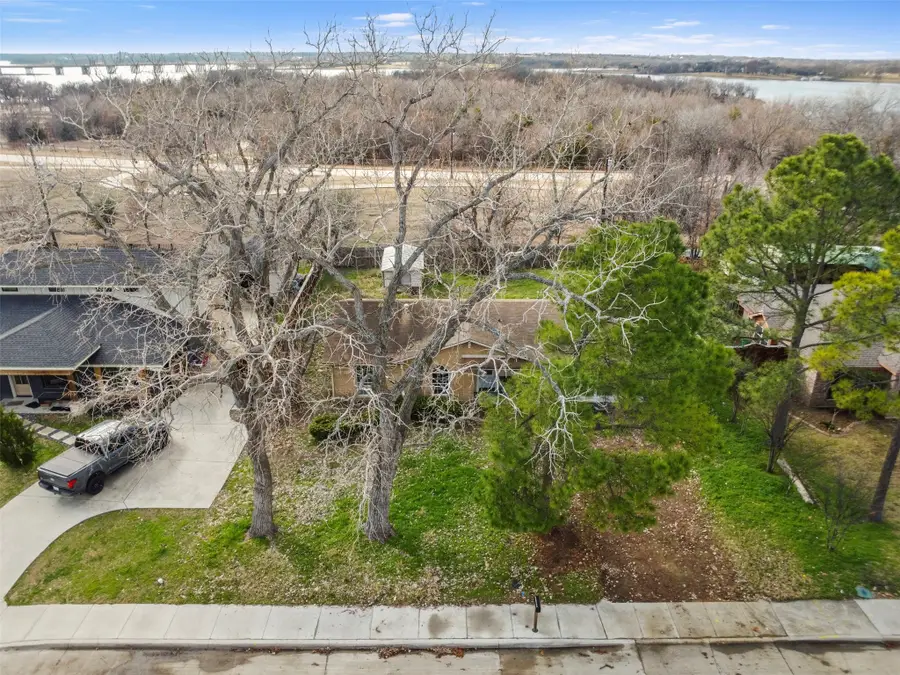 221 W Park Street, Little Elm, TX 75068 - Image #2