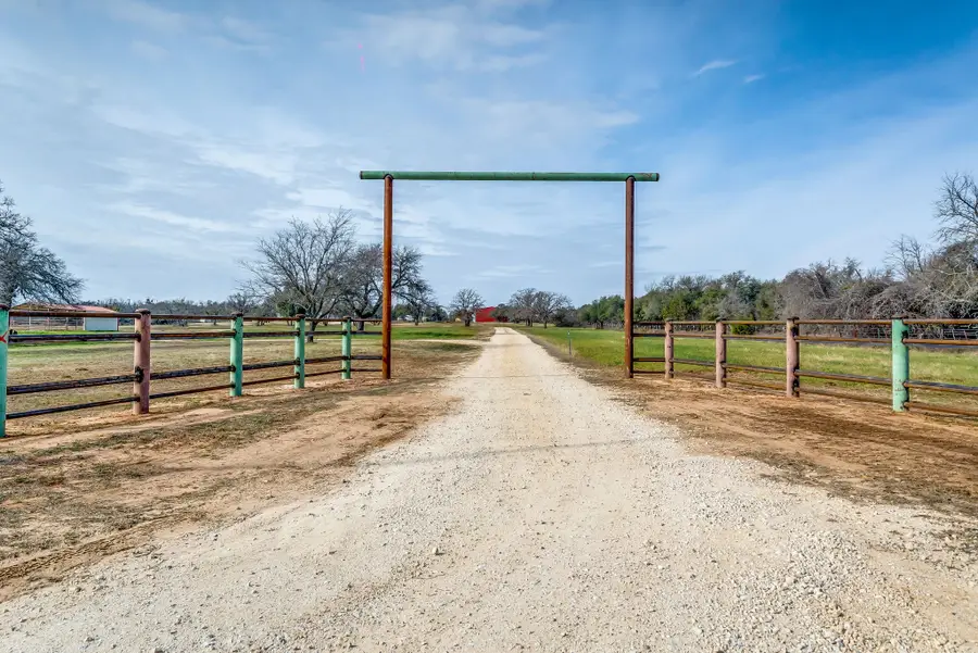 717 Private Road 710, Stephenville, TX 76401 - Image #2