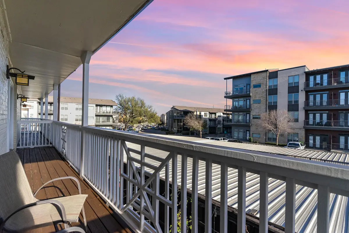 5934 Sandhurst Lane #207, Dallas, TX 75206 - Image #1