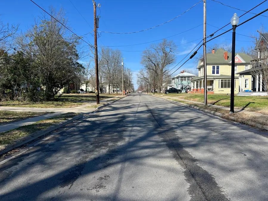 941 S Church Street, Paris, TX 75460 - Image #2