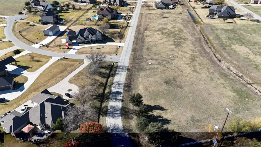 12800 Singleton Drive, Fort Worth, TX 76052 - Image #3