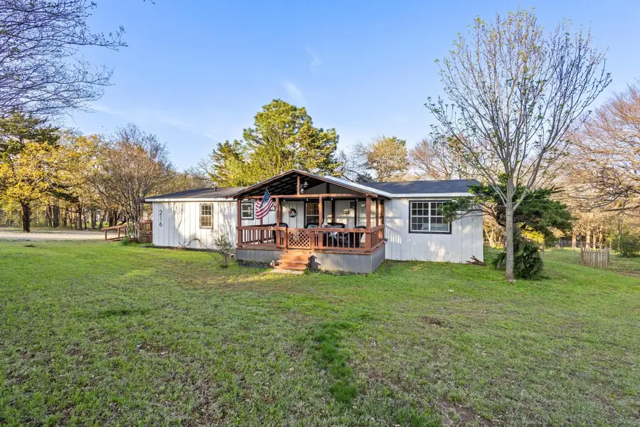 216 Mill Creek Meadow Road, Pottsboro, TX 75076 - Image #2