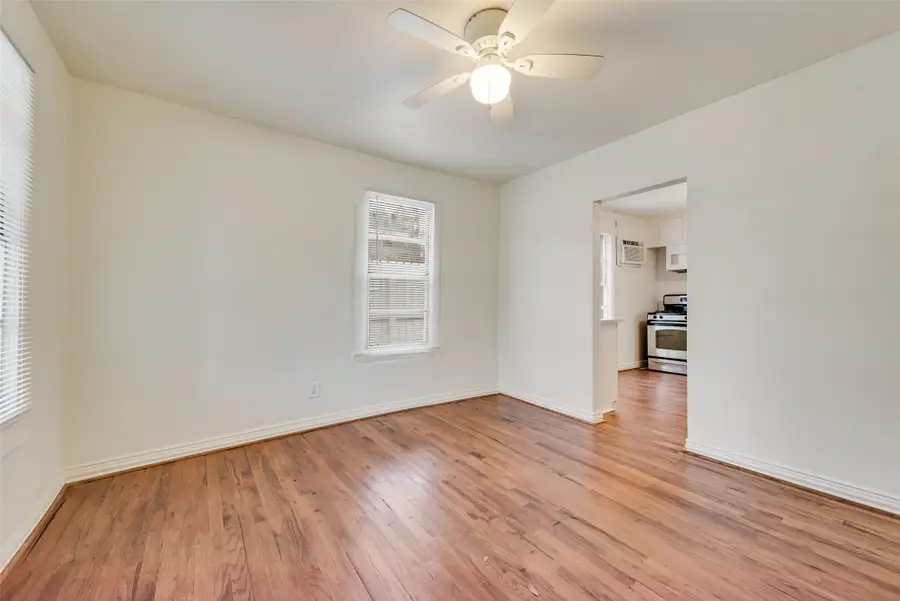 607 S Moore Street, Dallas, TX 75203 - Image #3