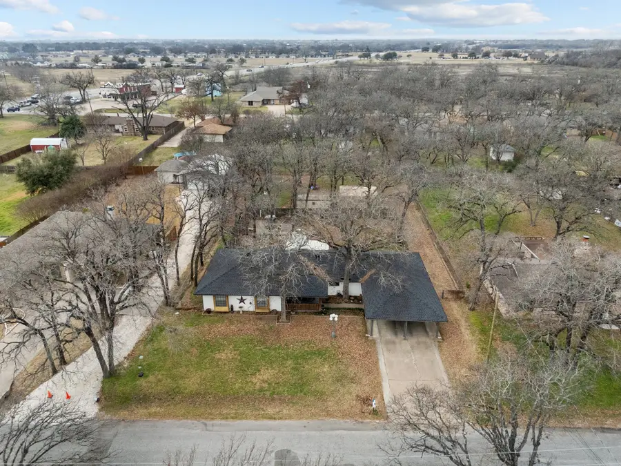 2608 Royal Lane, Granbury, TX 76049 - Image #3
