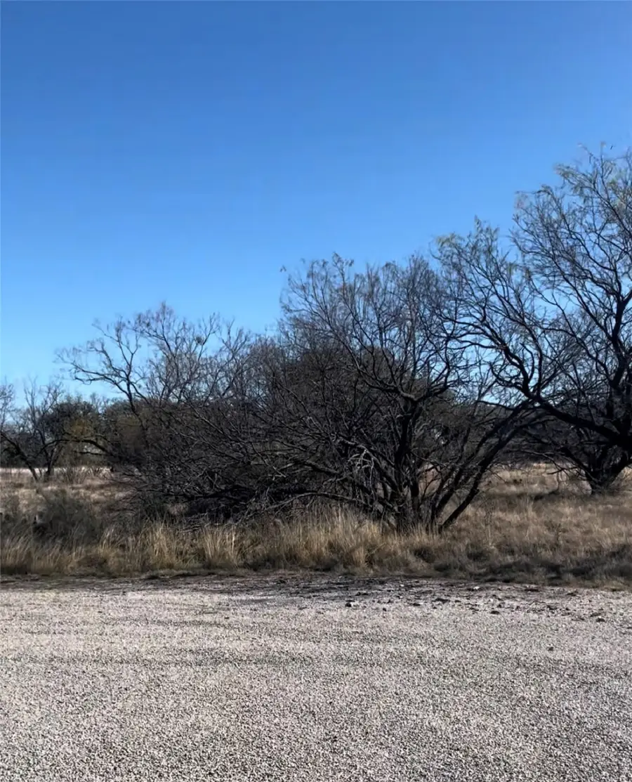 521 N Beacon Lane, Brownwood, TX 76801 - Image #3