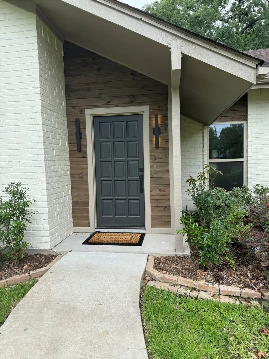 3829 Cloverdale Drive, Tyler, TX 75701 - Image #2