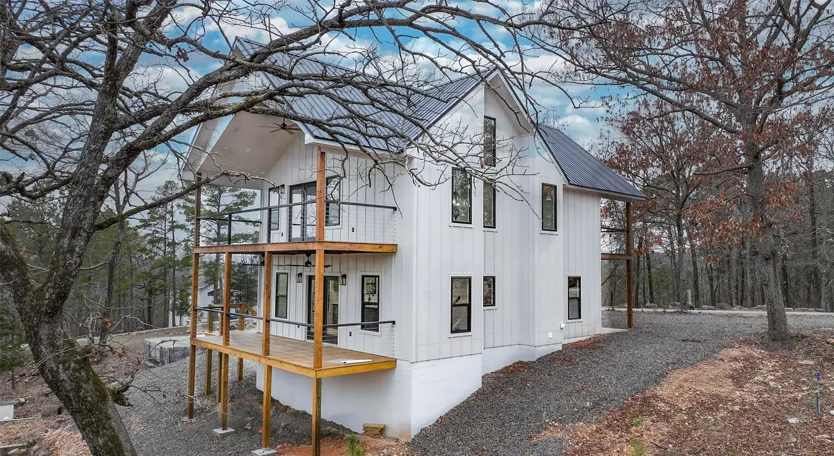 283 Lake Village Drive, Murfreesboro, AR 71958 - Image #1