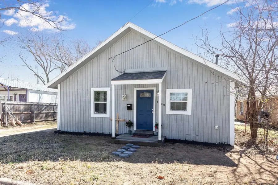 1309 Nugent Street, Bowie, TX 76230 - Image #3