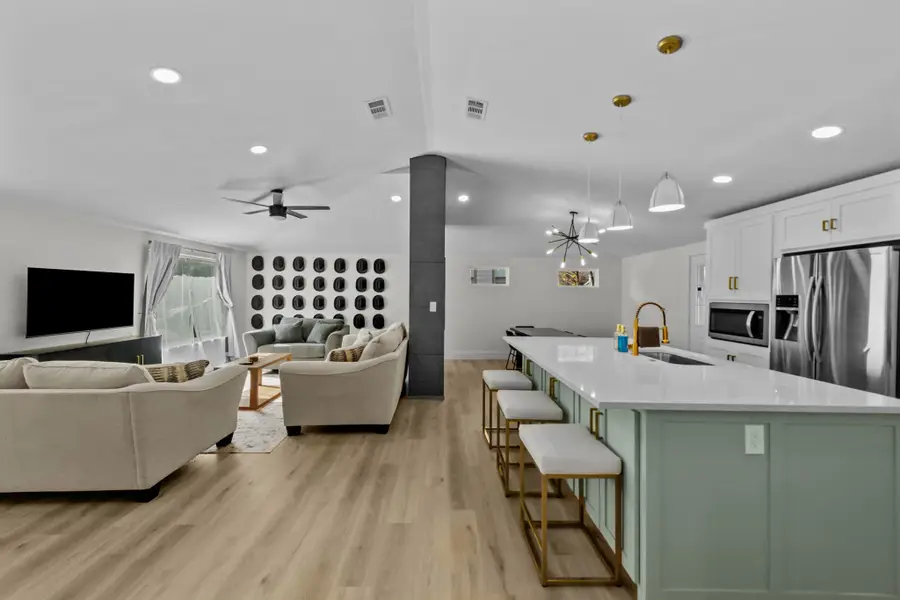 5417 Vicki Street, Haltom City, TX 76117 - #3