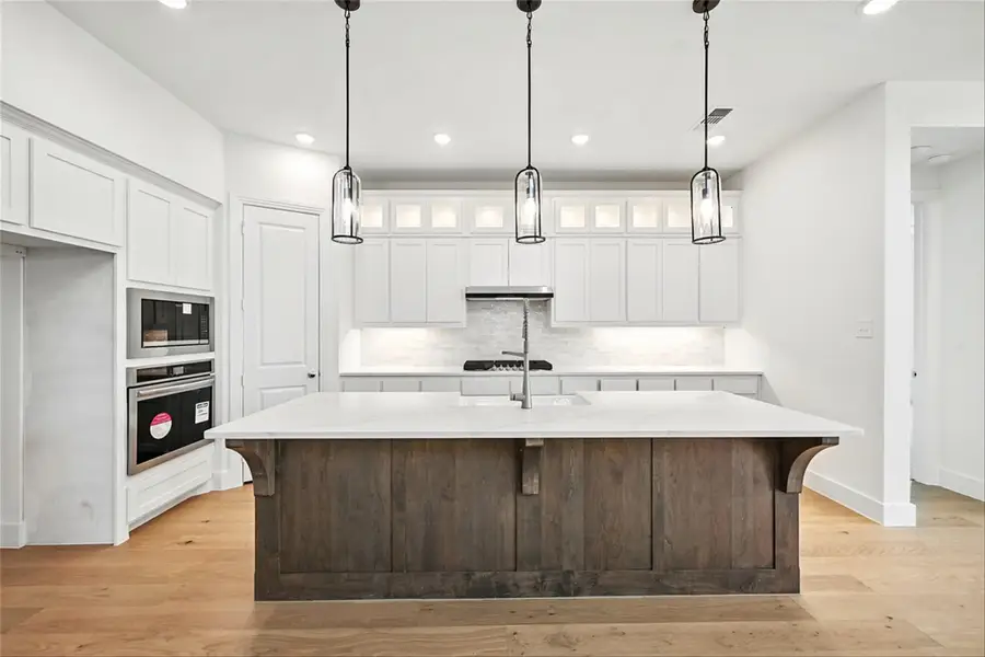 526 Red Barn Drive, Van Alstyne, TX 75495 - Image #3