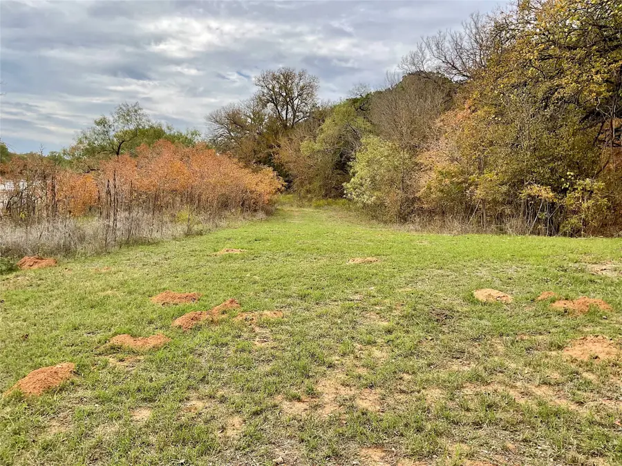 1905 Glidewell Road, Mineral Wells, TX 76067 - Image #2