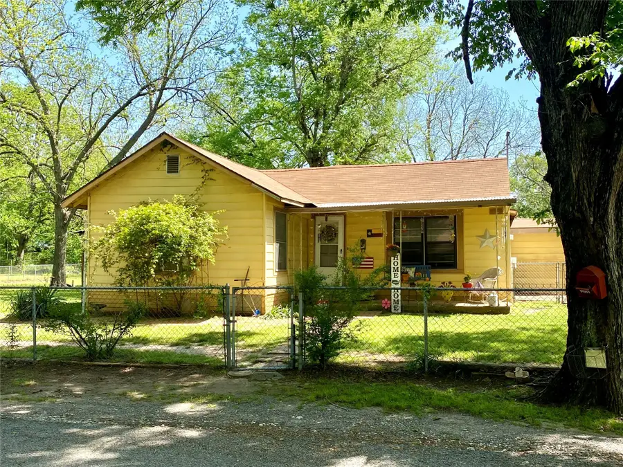 1115 S 6th Street, Bonham, TX 75418 - Image #2