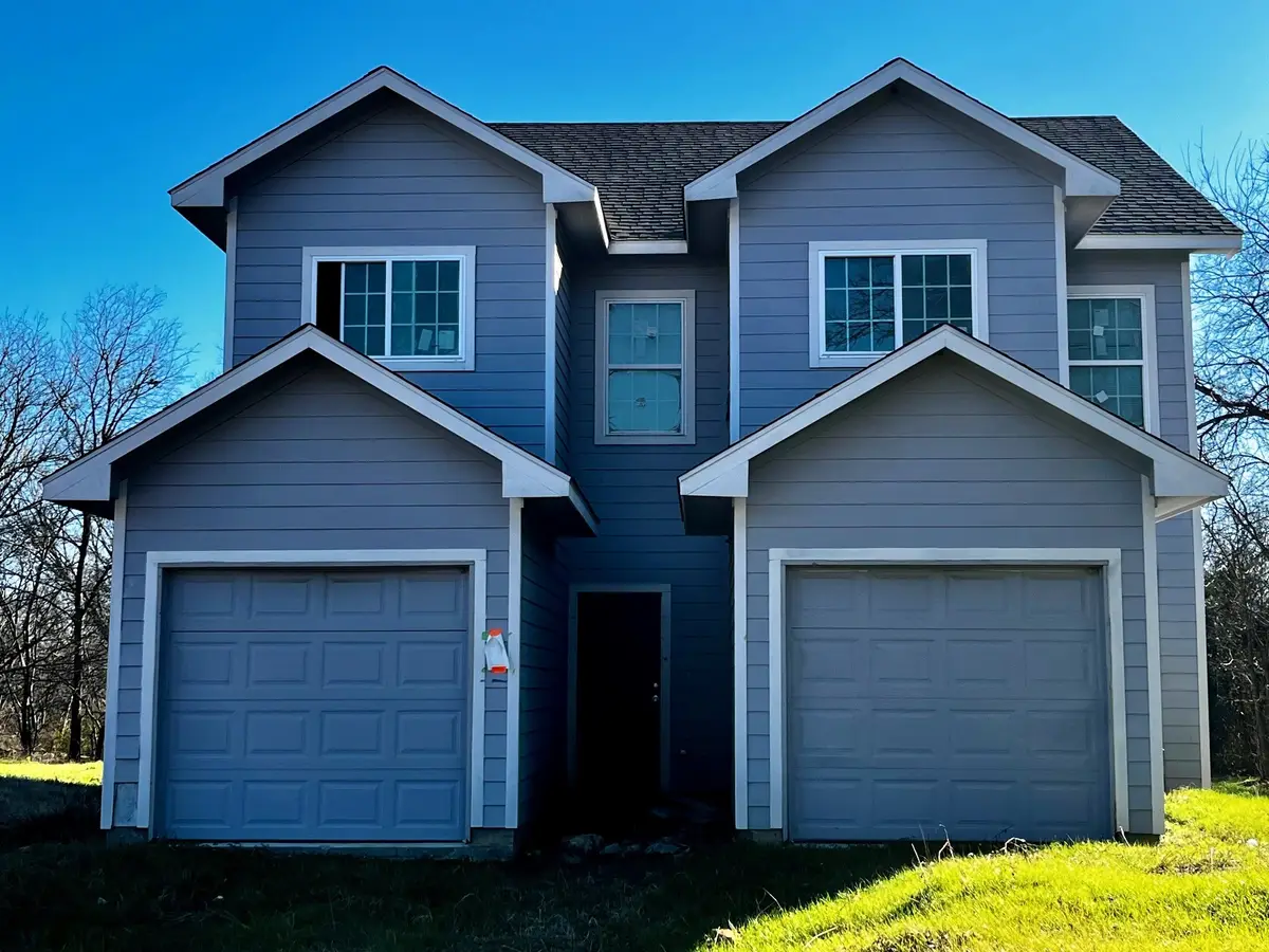 1716 E Powell Avenue, Fort Worth, TX 76104 - Image #1