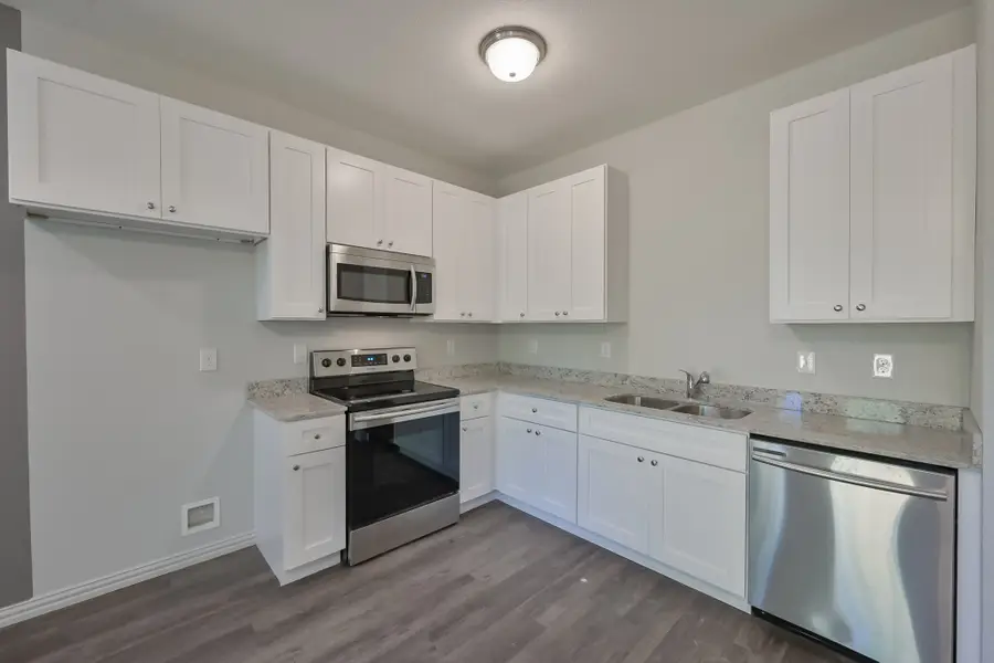 1716 E Powell Avenue, Fort Worth, TX 76104 - Image #3