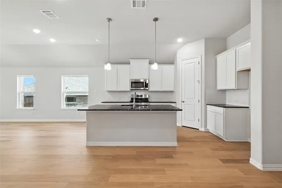 530 Red Barn Drive, Van Alstyne, TX 75495 - Image #2