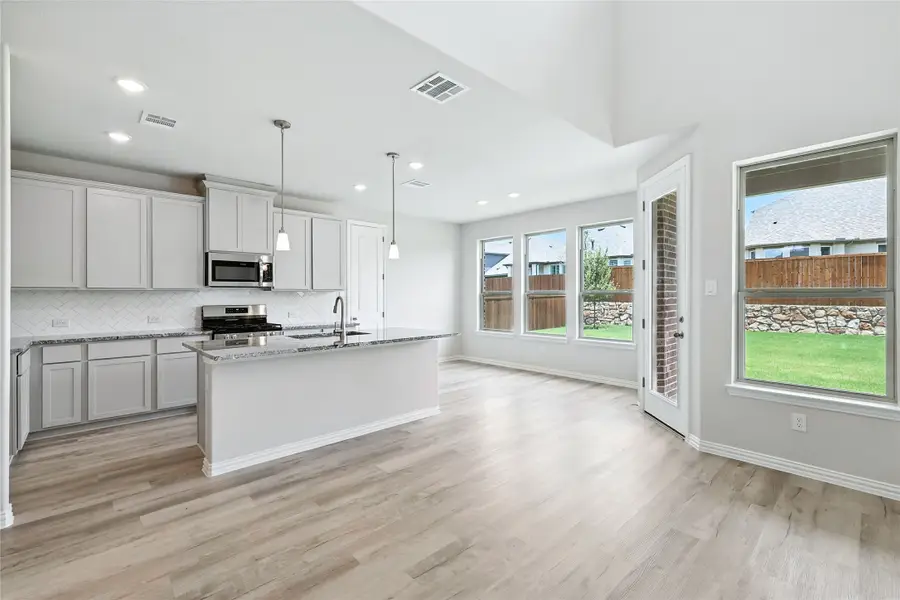 509 Hummingbird Lane, Van Alstyne, TX 75495 - Image #3