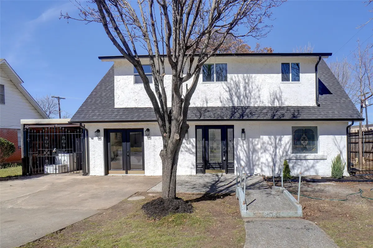 636 W Cedar Street, Hurst, TX 76053 - #1