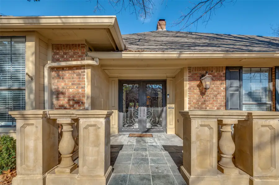 2701 Shadow Drive W, Arlington, TX 76006 - Image #2