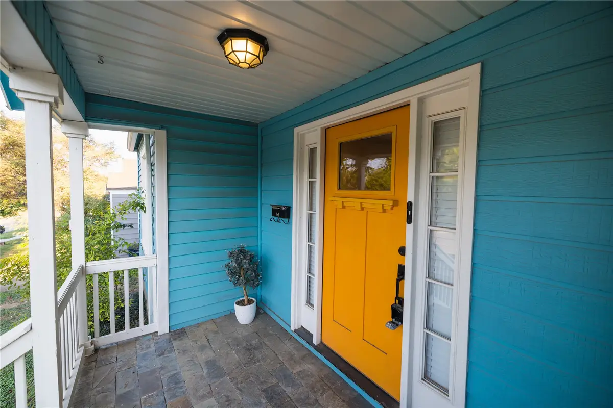 4917 Calmont Avenue, Fort Worth, TX 76107 - Image #1