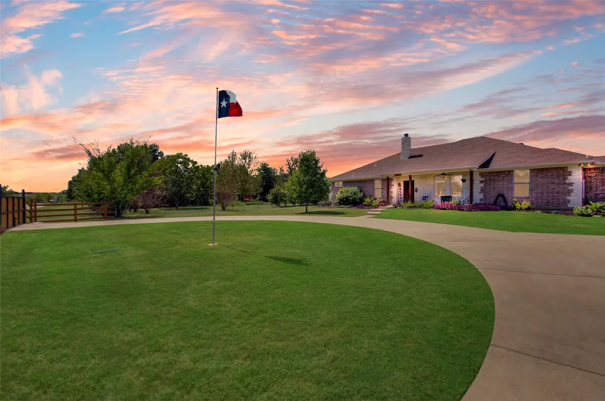 4951 Kiowa Trail, Argyle, TX 76226 - Image #1