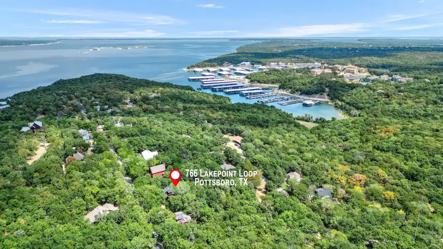 766 Lakepoint Loop, Pottsboro, TX 75076 - Image #2