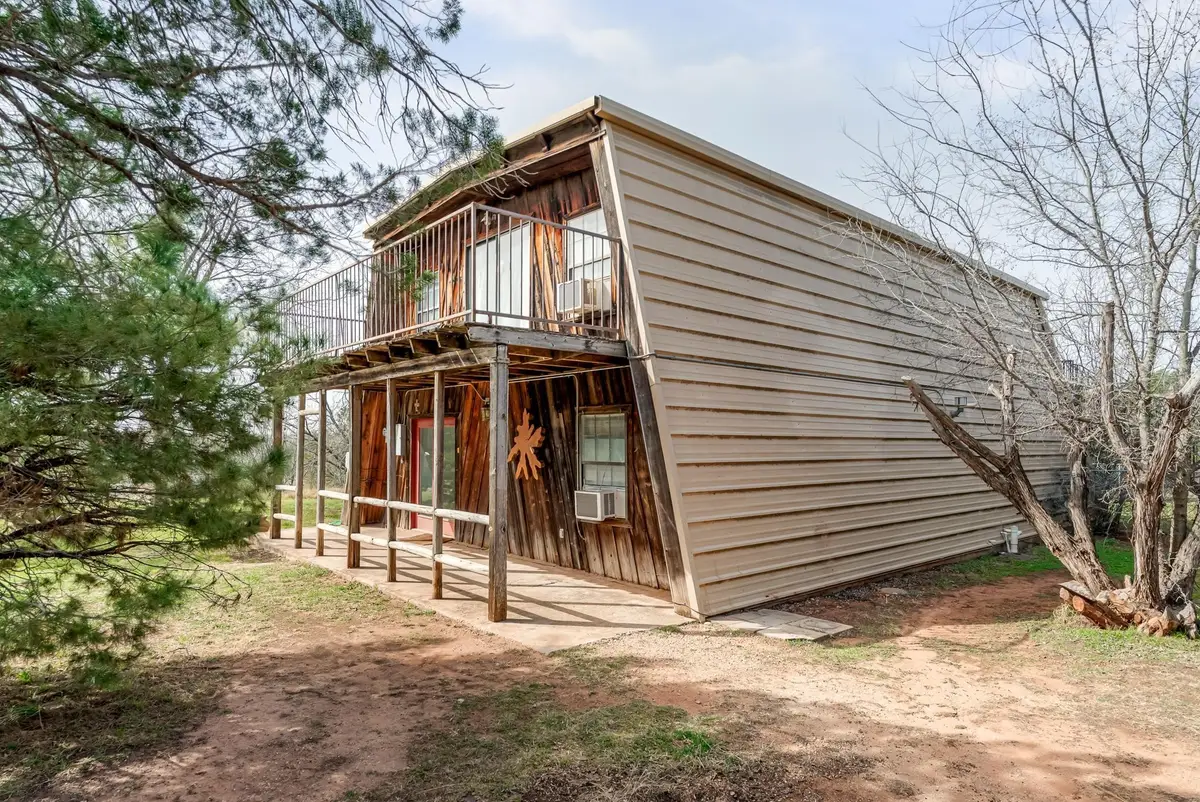 950 Maxwell Street, Buffalo Gap, TX 79508 - Image #1