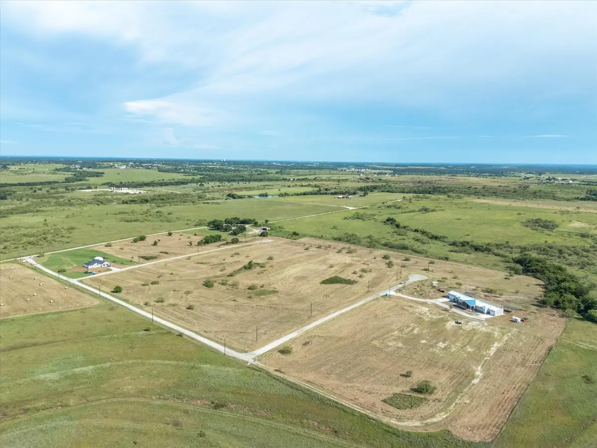 Lot 8 Porteza Parkway, Bowie, TX 76230 - Image #1