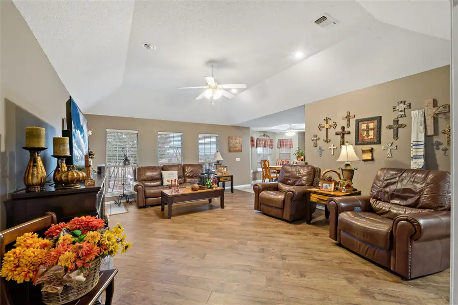3356 Farm Road 1502, Blossom, TX 75416 - Image #2