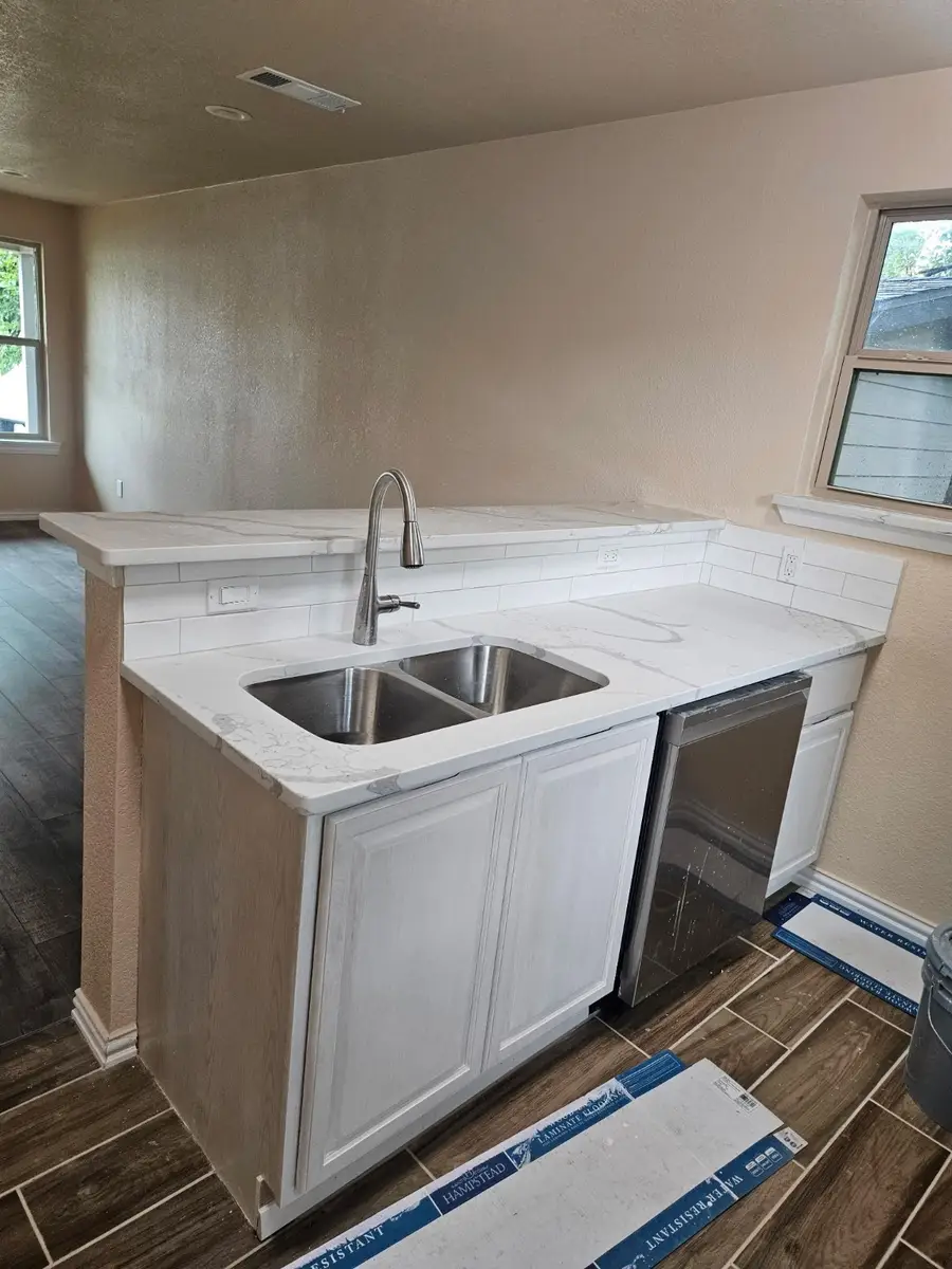 709 E Crafton Street, Henrietta, TX 76365 - Image #2