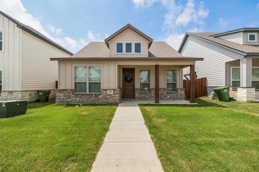 641 The Cottages Drive, Godley, TX 76044 - #2
