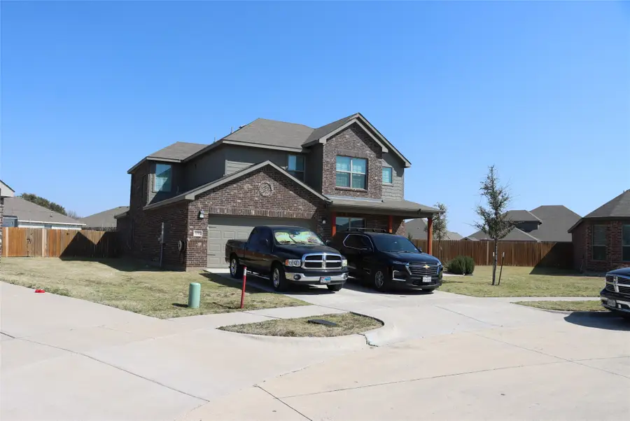 1016 Tumbleweed Trail, Crowley, TX 76036 - Image #2