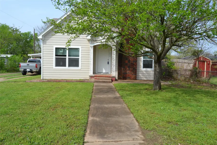 608 S Loving Avenue, Sherman, TX 75090 - Image #2